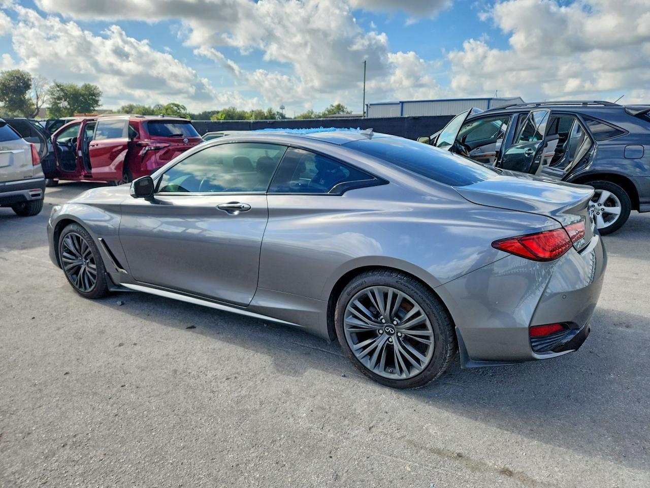 2020 Infiniti Q60 3.0T Luxe - Фото 2