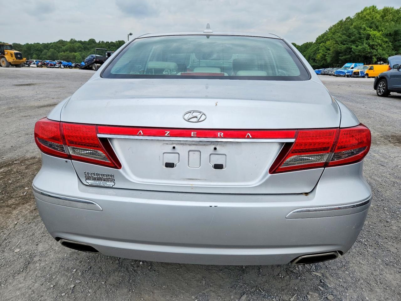 2011 Hyundai Azera Gls - Image 6