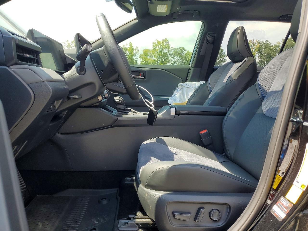 2026 Toyota Rav4 Xse - Image 7