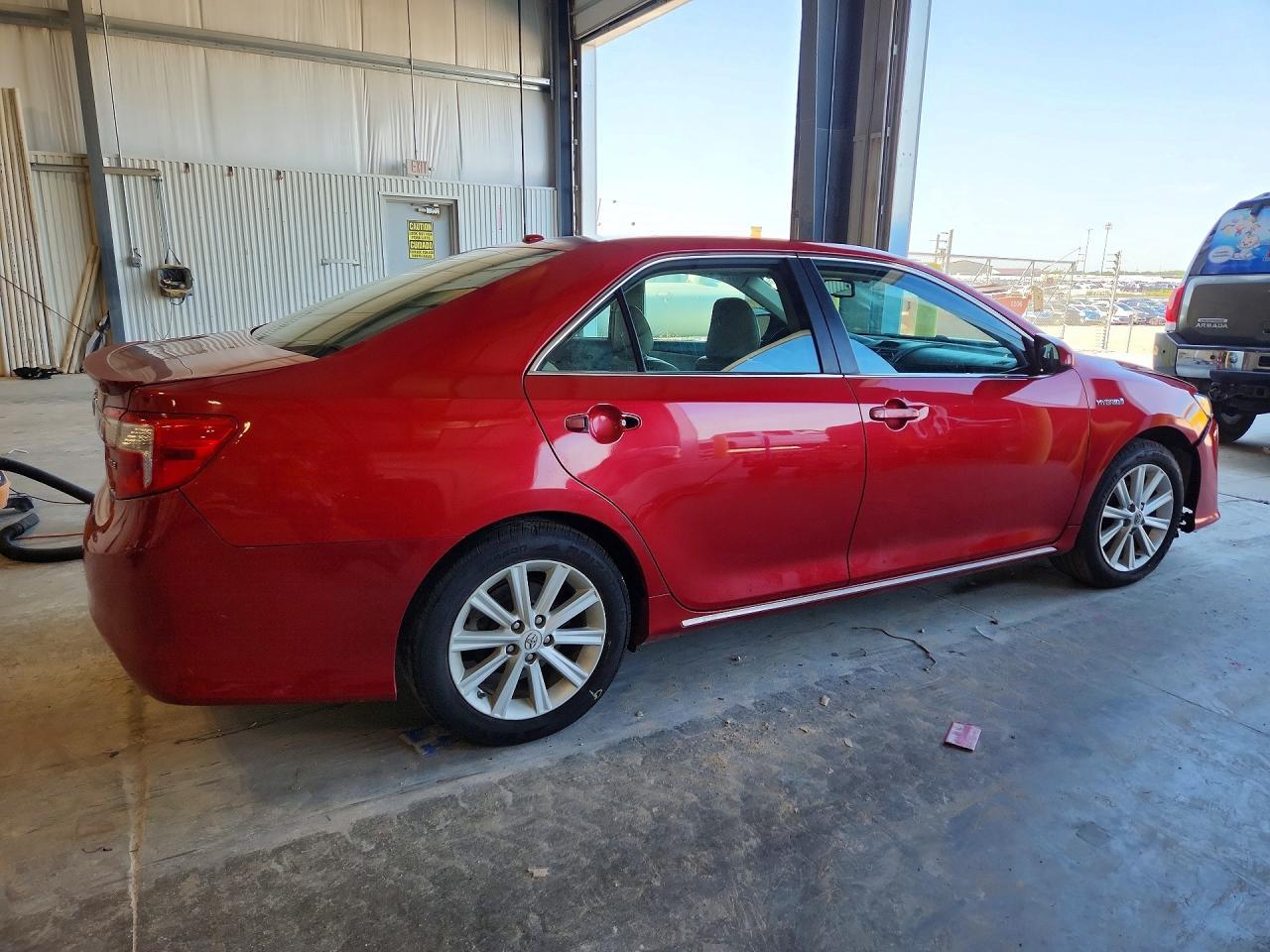 2012 Toyota Camry Hybrid Xle - Фото 3