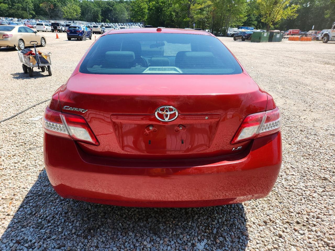 2010 Toyota Camry Le - Image 6