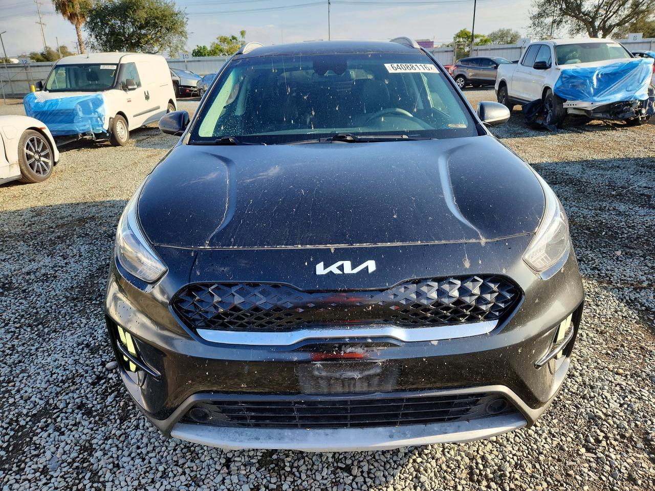 2022 Kia Niro Lxs - Image 5