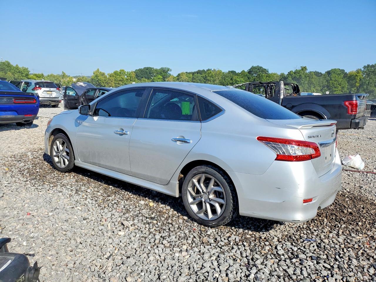 2014 Nissan Sentra Sr - Фото 2