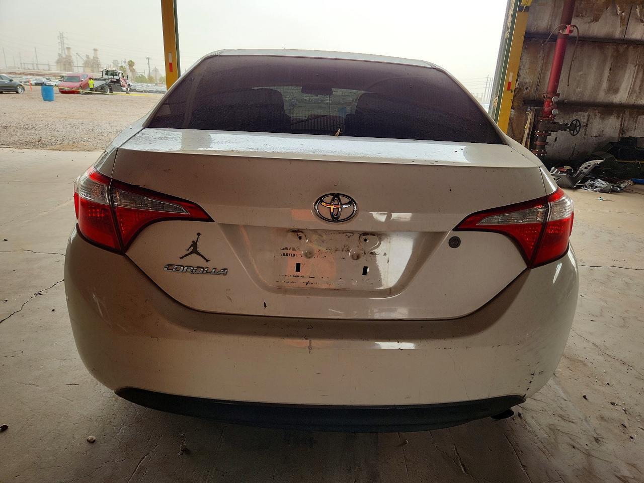 2014 Toyota Corolla L - Фото 6