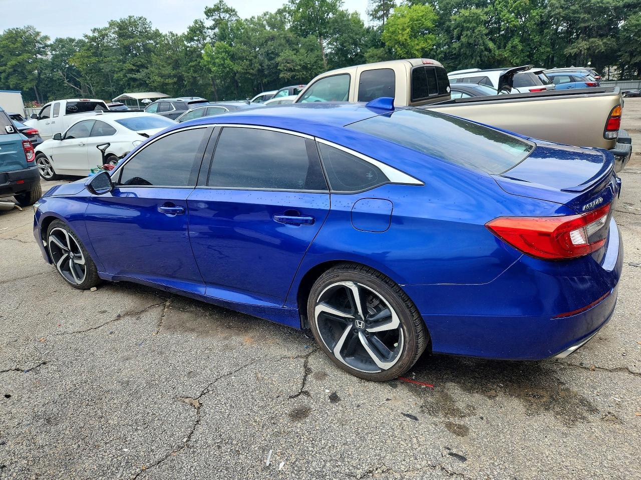 2019 Honda Accord Sport - Image 2