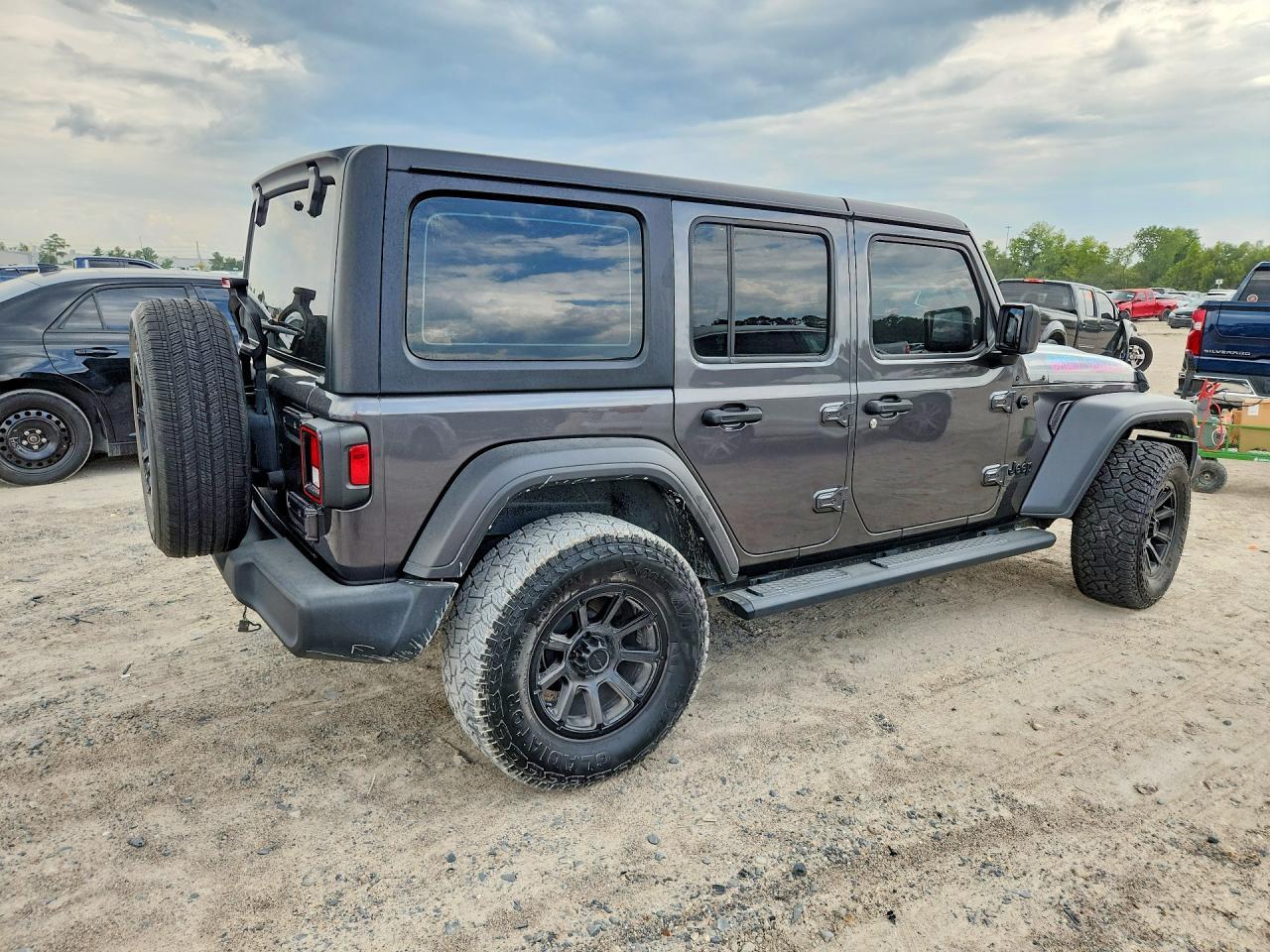2023 Jeep Wrangler Sport - Фото 3