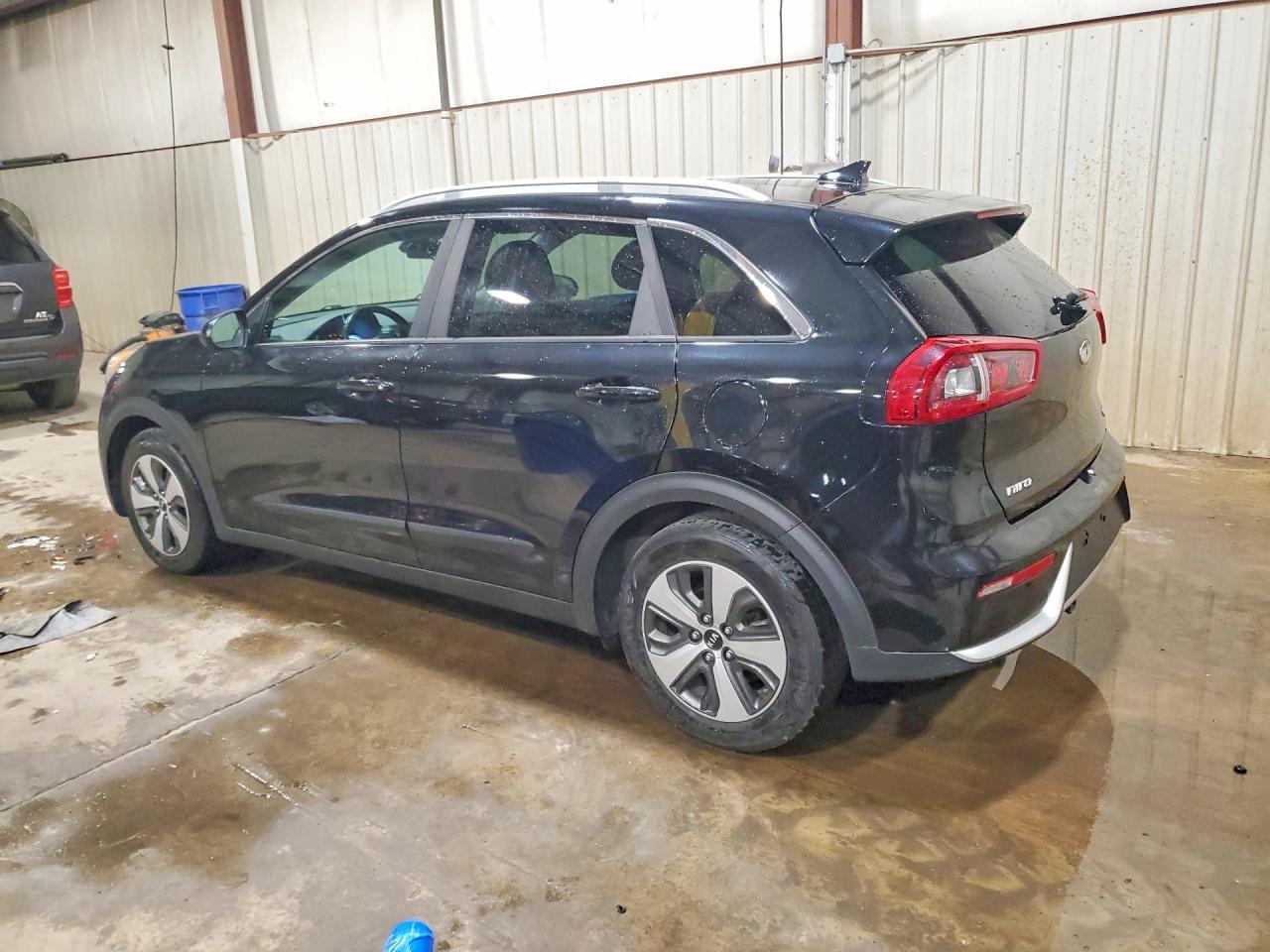 2017 Kia Niro Lx - Фото 2