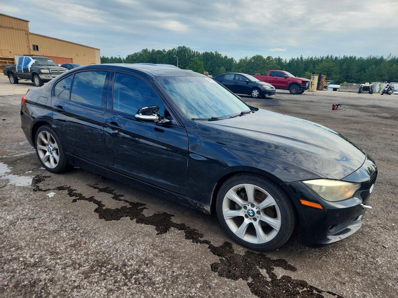2015 BMW 320 I - Фото 4