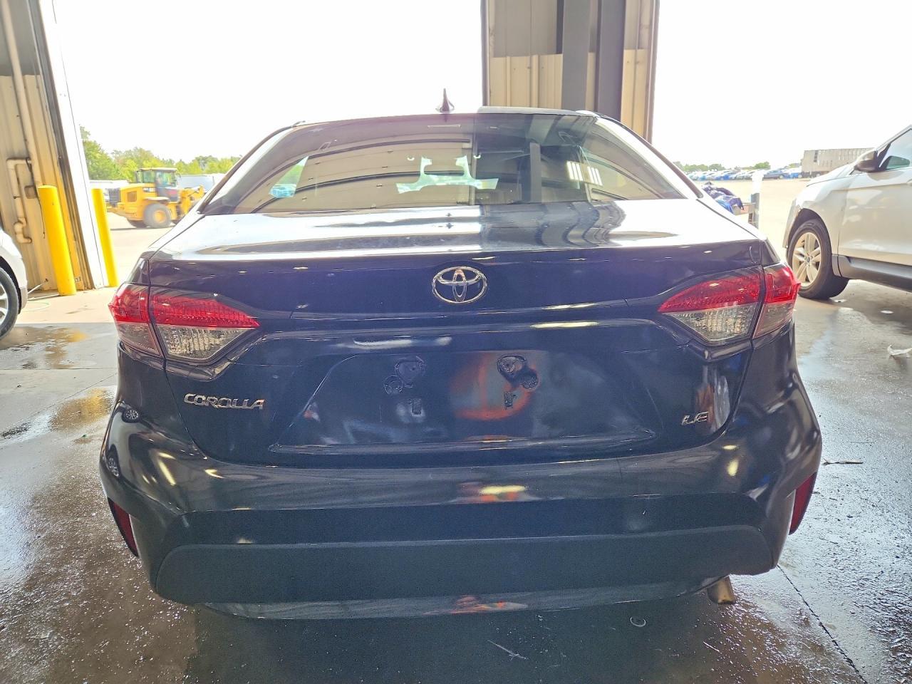 2021 Toyota Corolla Le - Фото 6