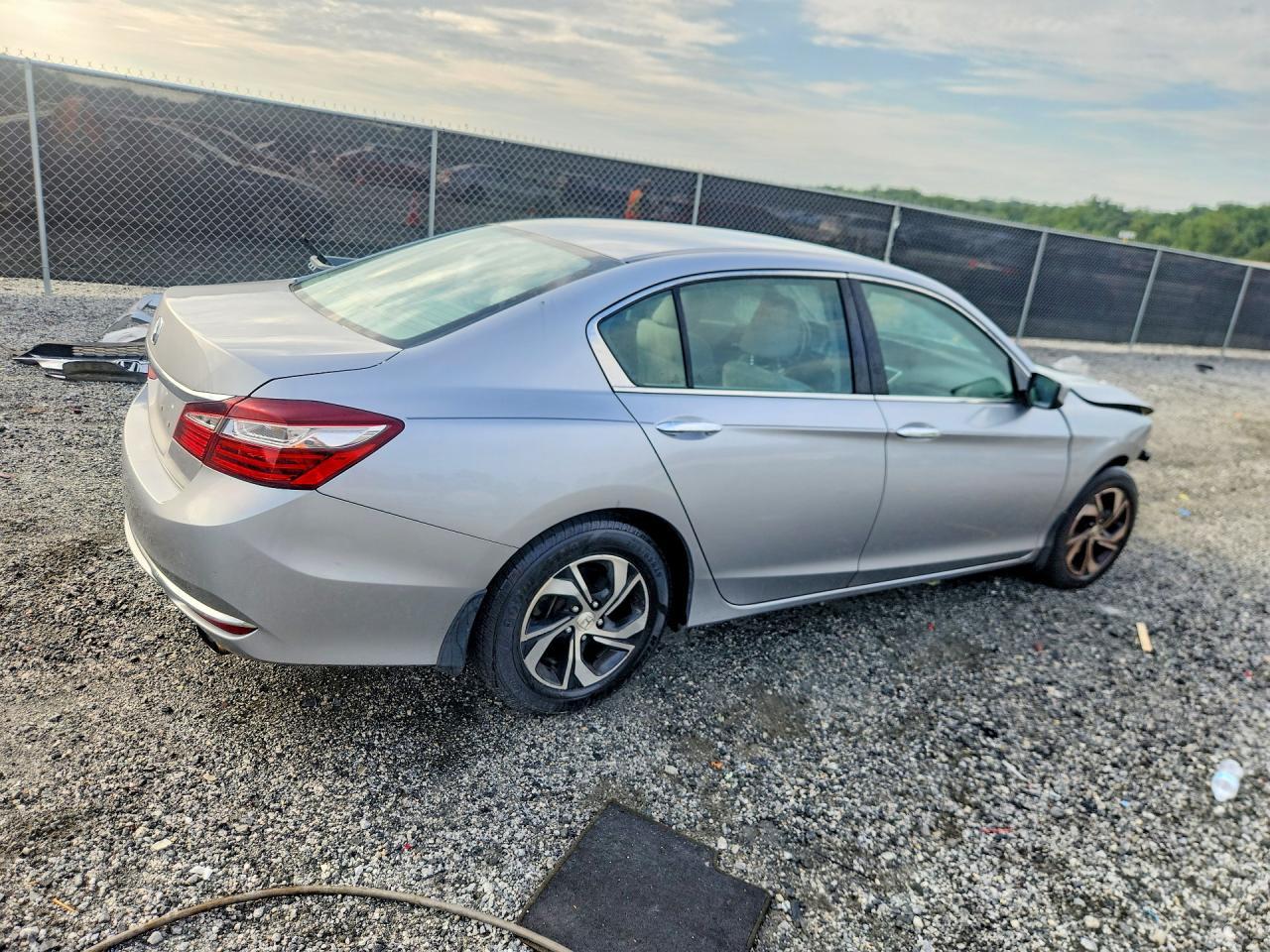 2016 Honda Accord Lx - Фото 3