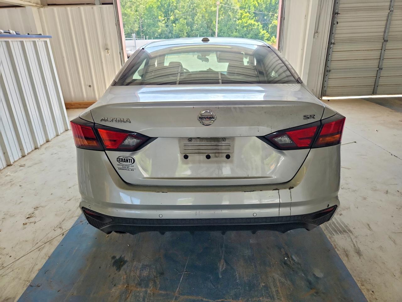 2022 Nissan Altima Sr - Фото 6