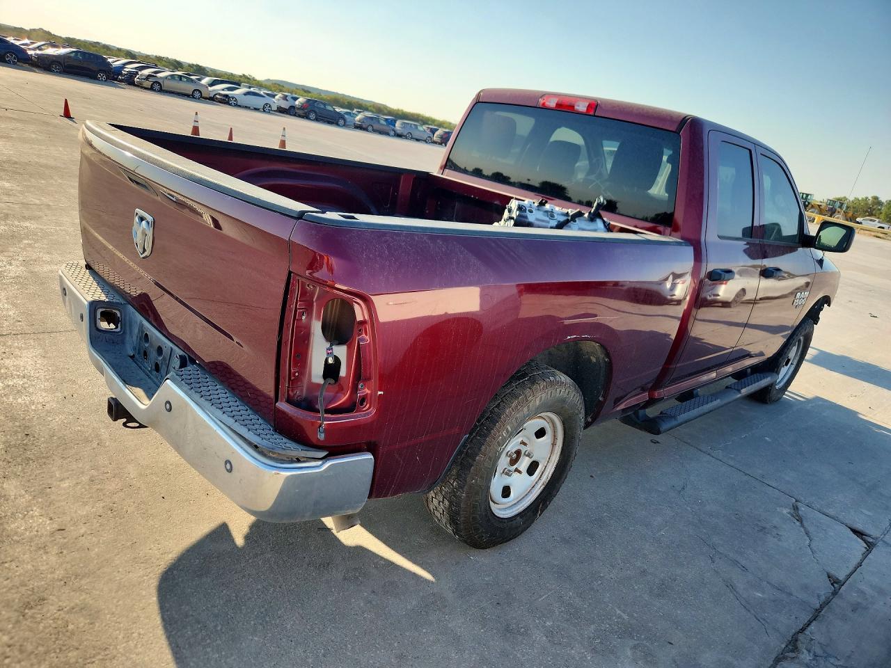 2019 Ram 1500 Classic Tradesman - Фото 3