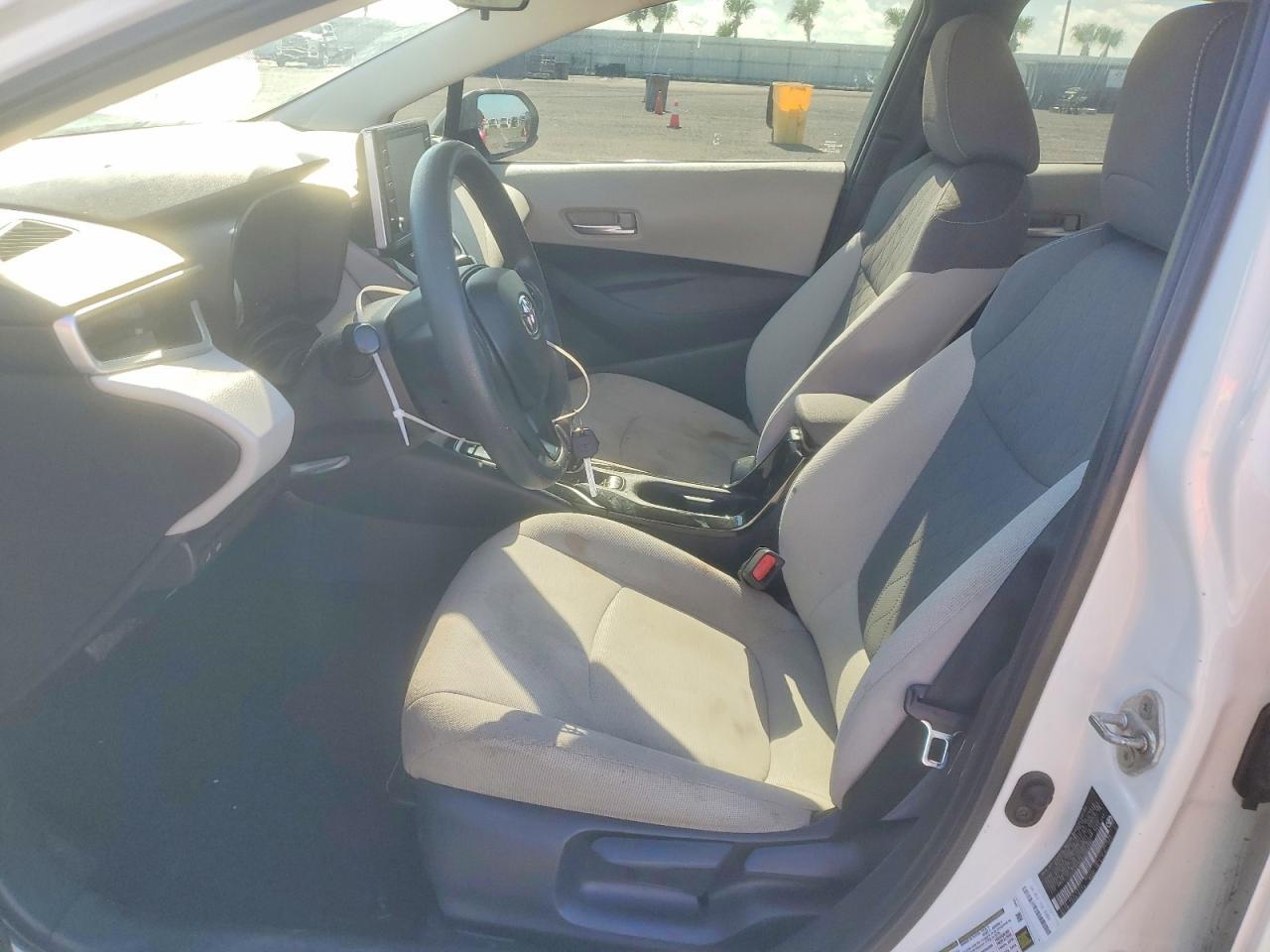 2020 Toyota Corolla Le - Image 7