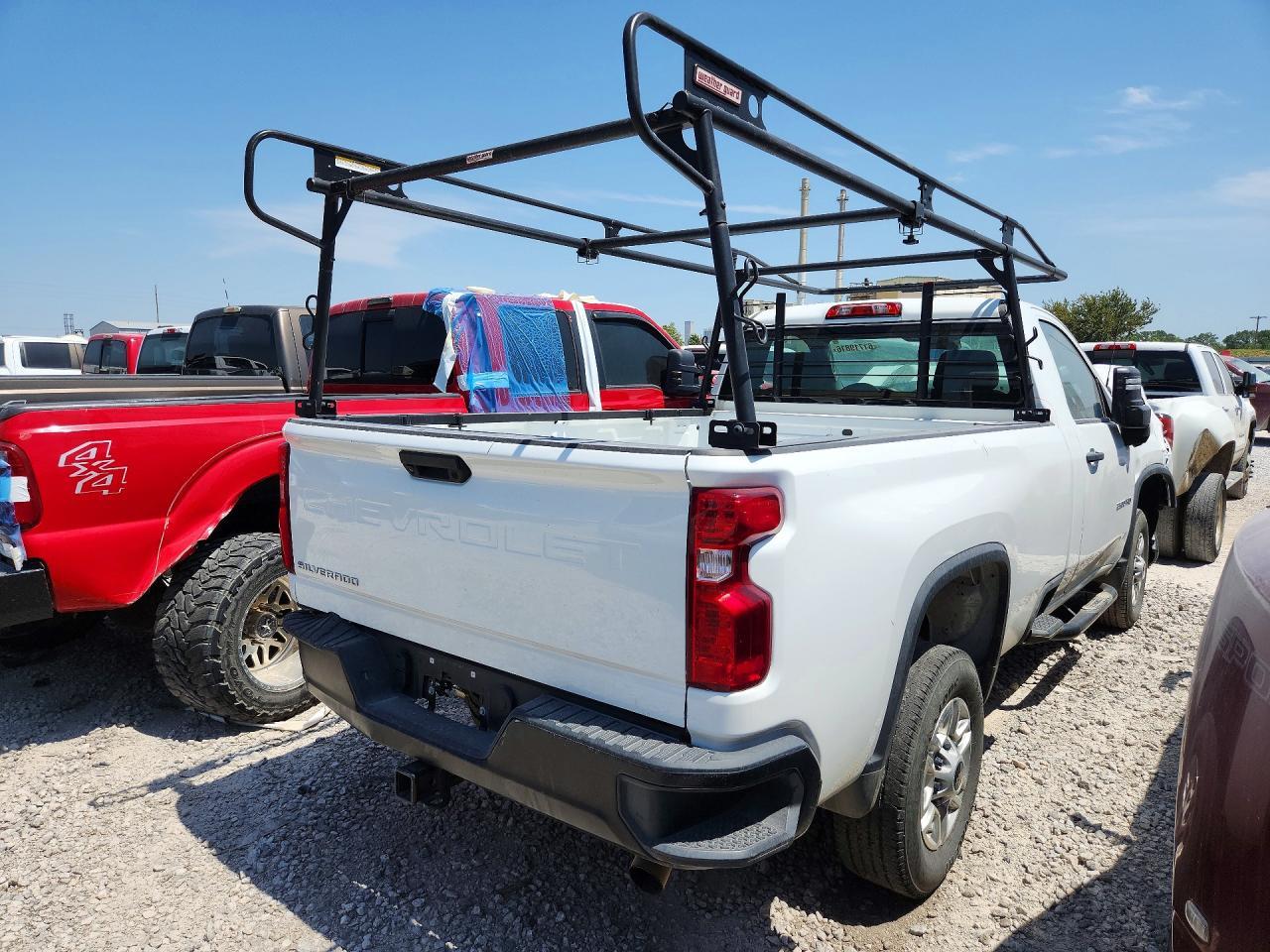 2025 Chevrolet Silverado C2500 Heavy Duty - Фото 3