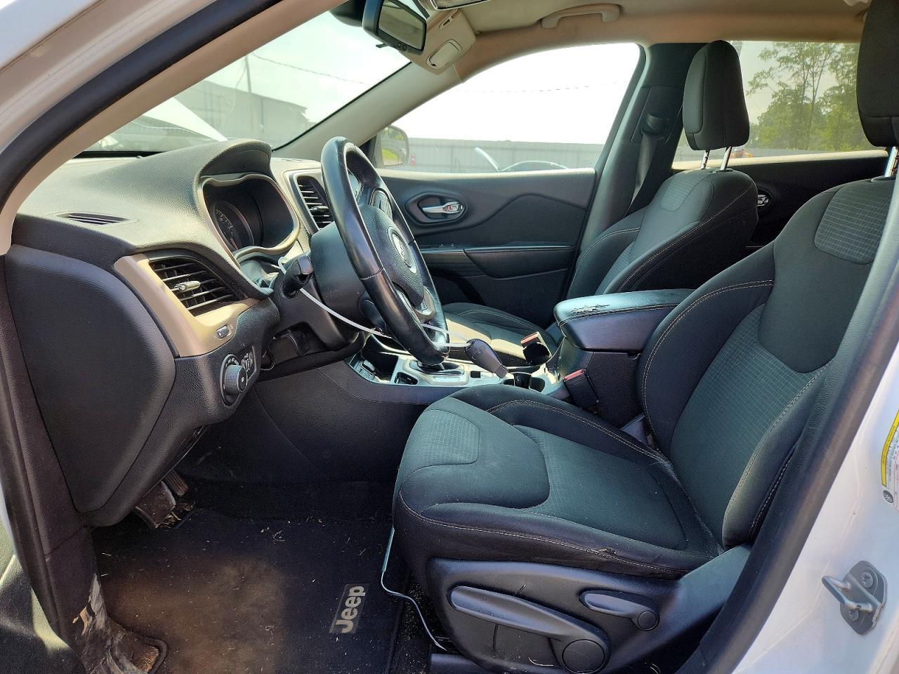 2016 Jeep Cherokee Latitude - Фото 7