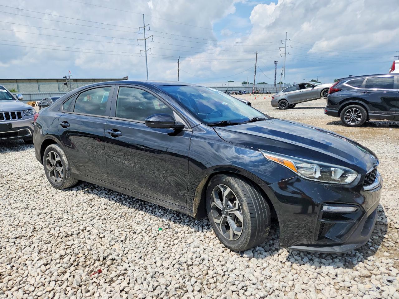 2020 Kia Forte Lxs - Фото 4