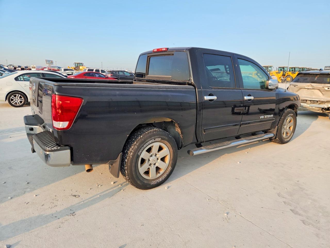 2012 Nissan Titan Sv - Фото 3