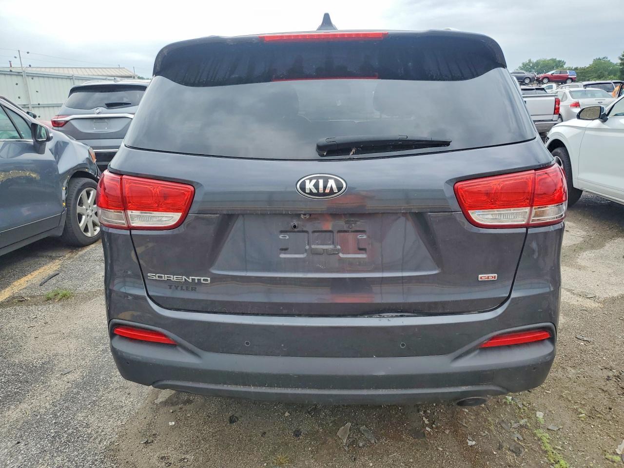 2016 Kia Sorento Lx - Фото 6