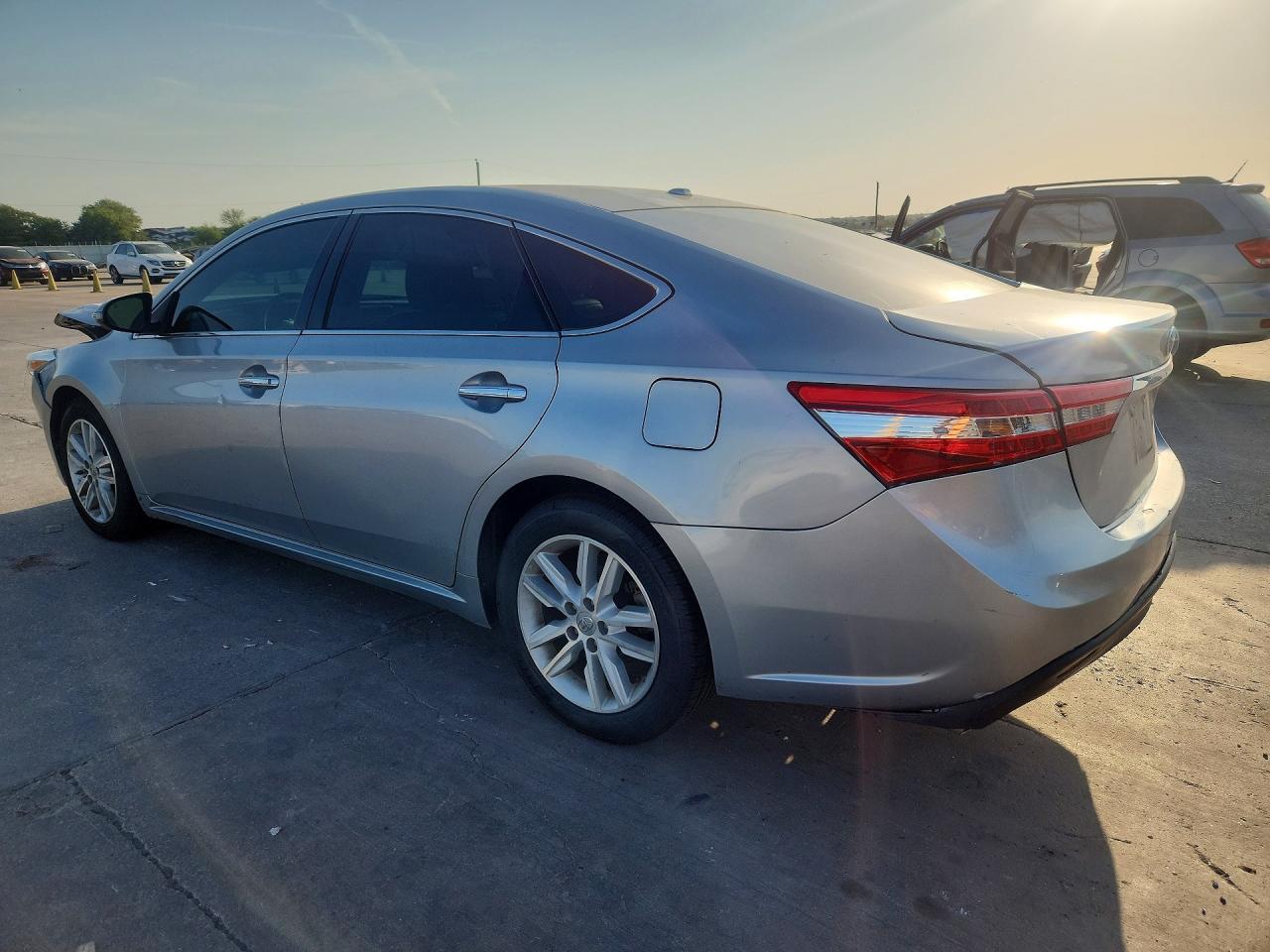 2015 Toyota Avalon Xle Premium - Фото 2