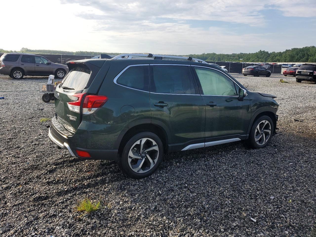 2023 Subaru Forester Touring - Image 3