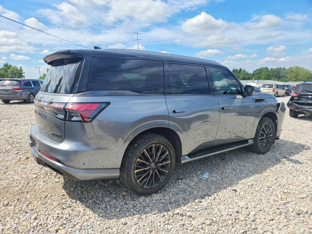 2025 Infiniti Qx80 Autograph - Image 3