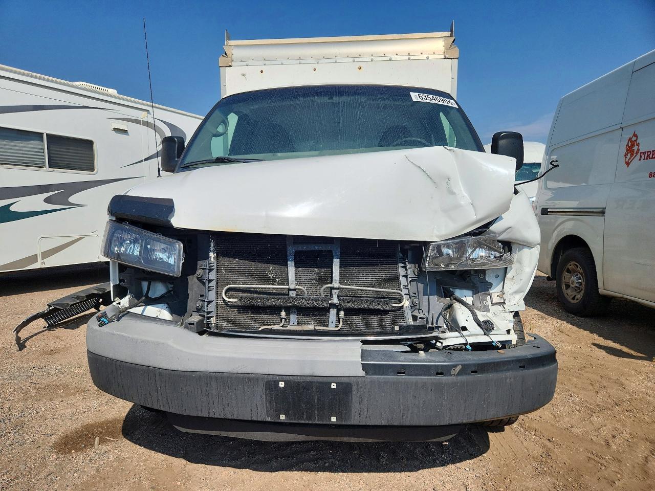 2015 Chevrolet Express Box Truck - Фото 5