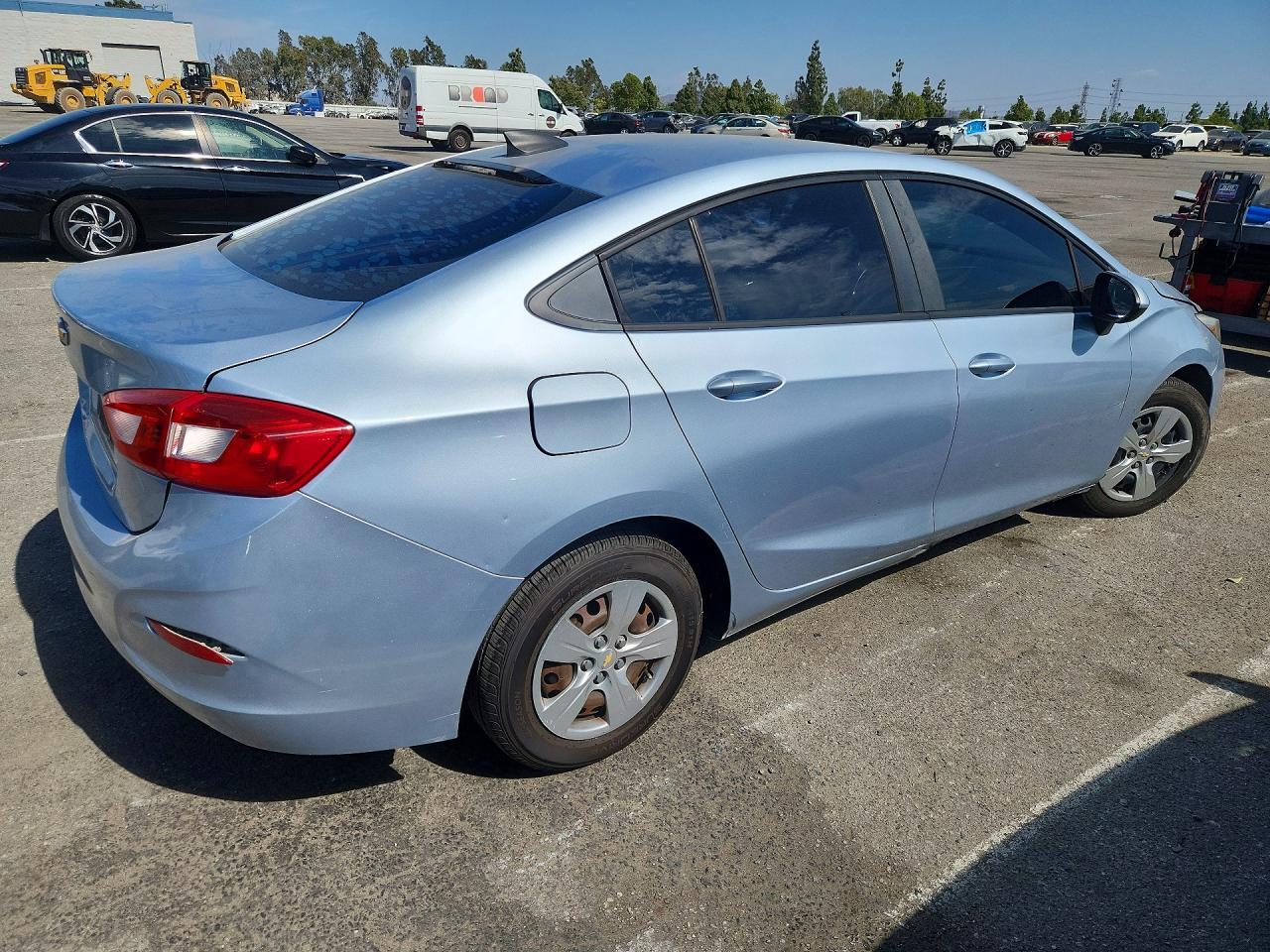 2017 Chevrolet Cruze Ls - Image 3