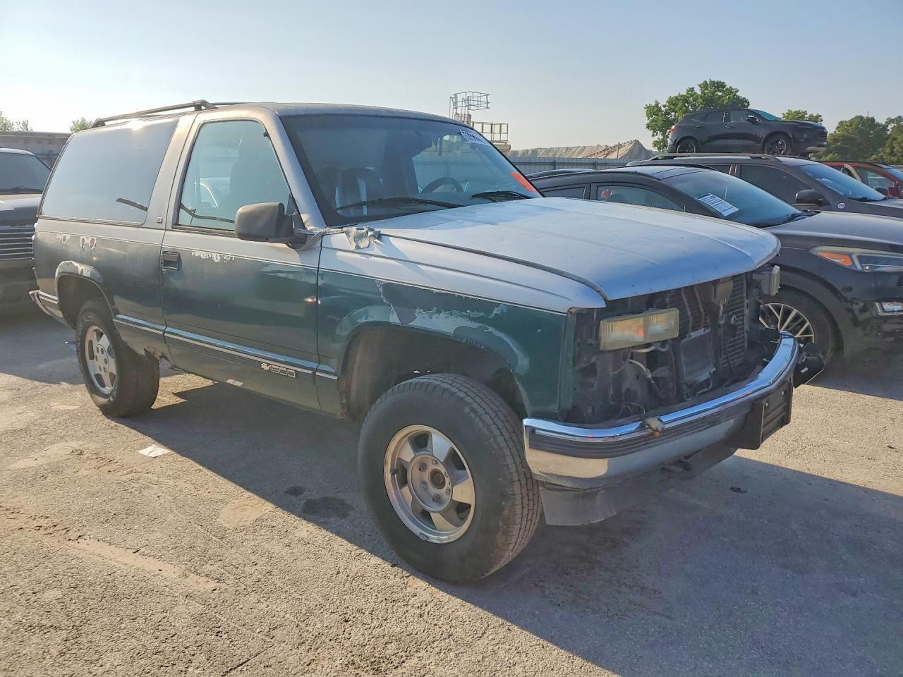 1995 Chevrolet Tahoe K1500 - Фото 4