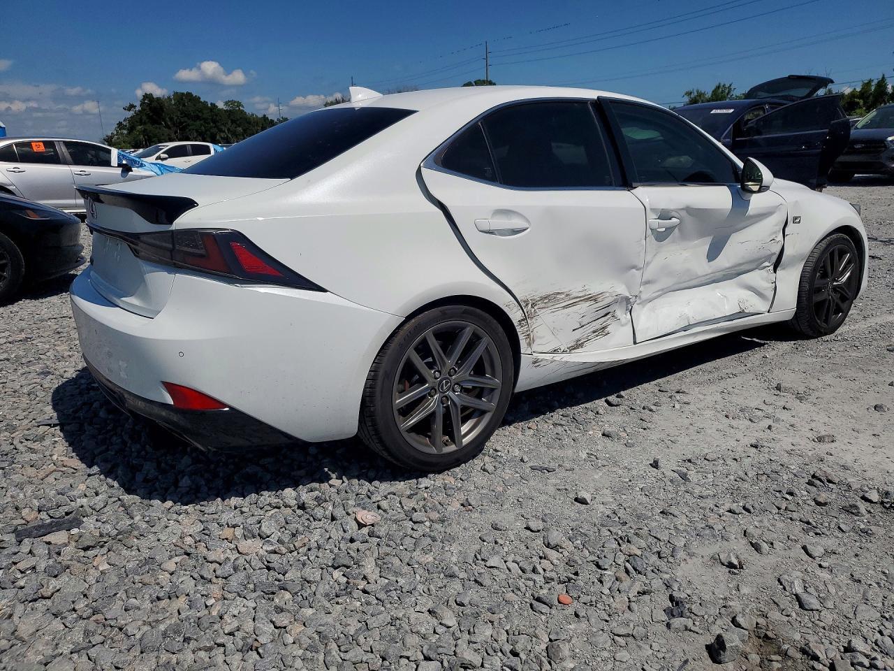 2019 Lexus Is 300 - Фото 3