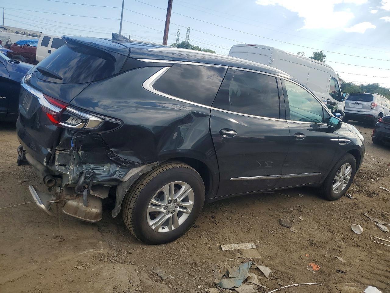 2021 Buick Enclave Essence - Image 3