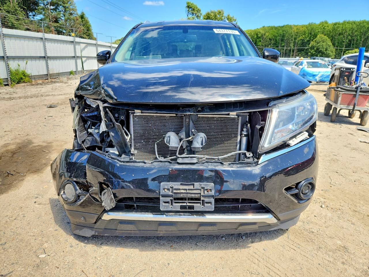 2016 Nissan Pathfinder S - Image 5