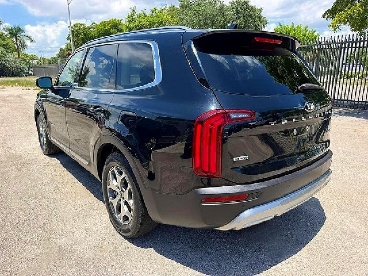 2020 Kia Telluride - Image 2