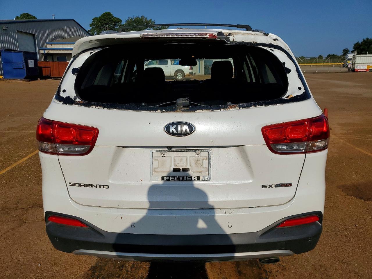 2017 Kia Sorento Ex - Image 6