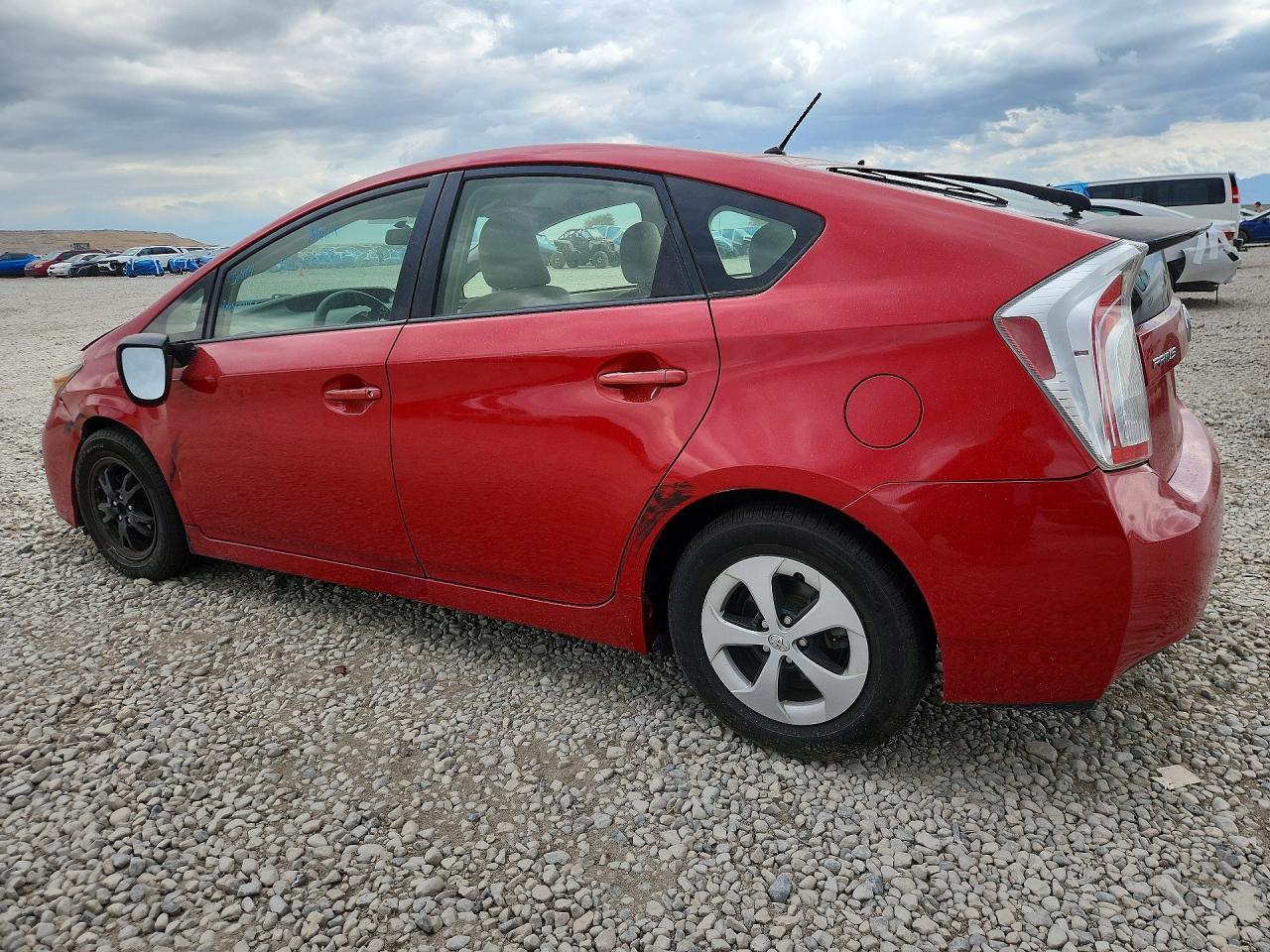 2013 Toyota Prius Two - Фото 2