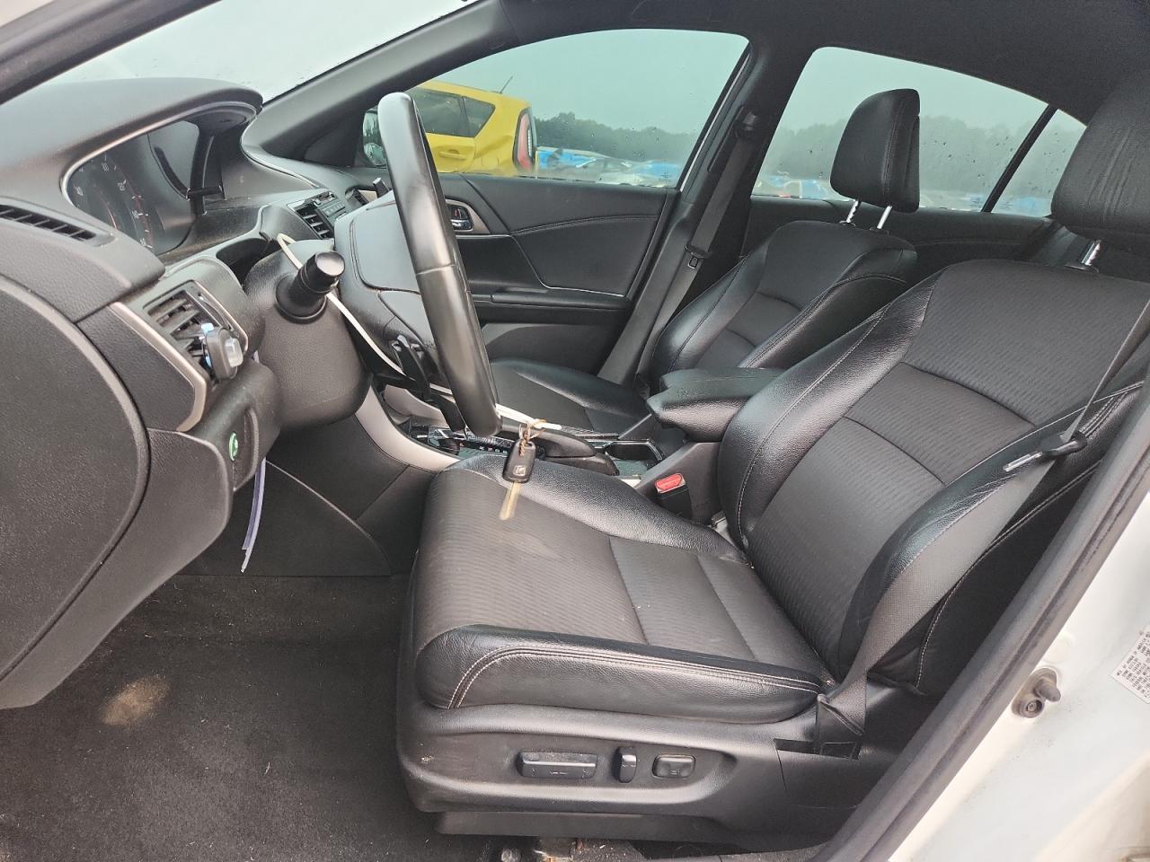 2016 Honda Accord Sport - Image 7