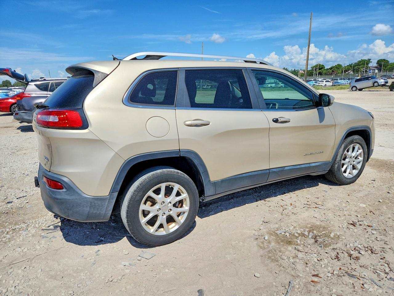 2014 Jeep Uk - Image 3