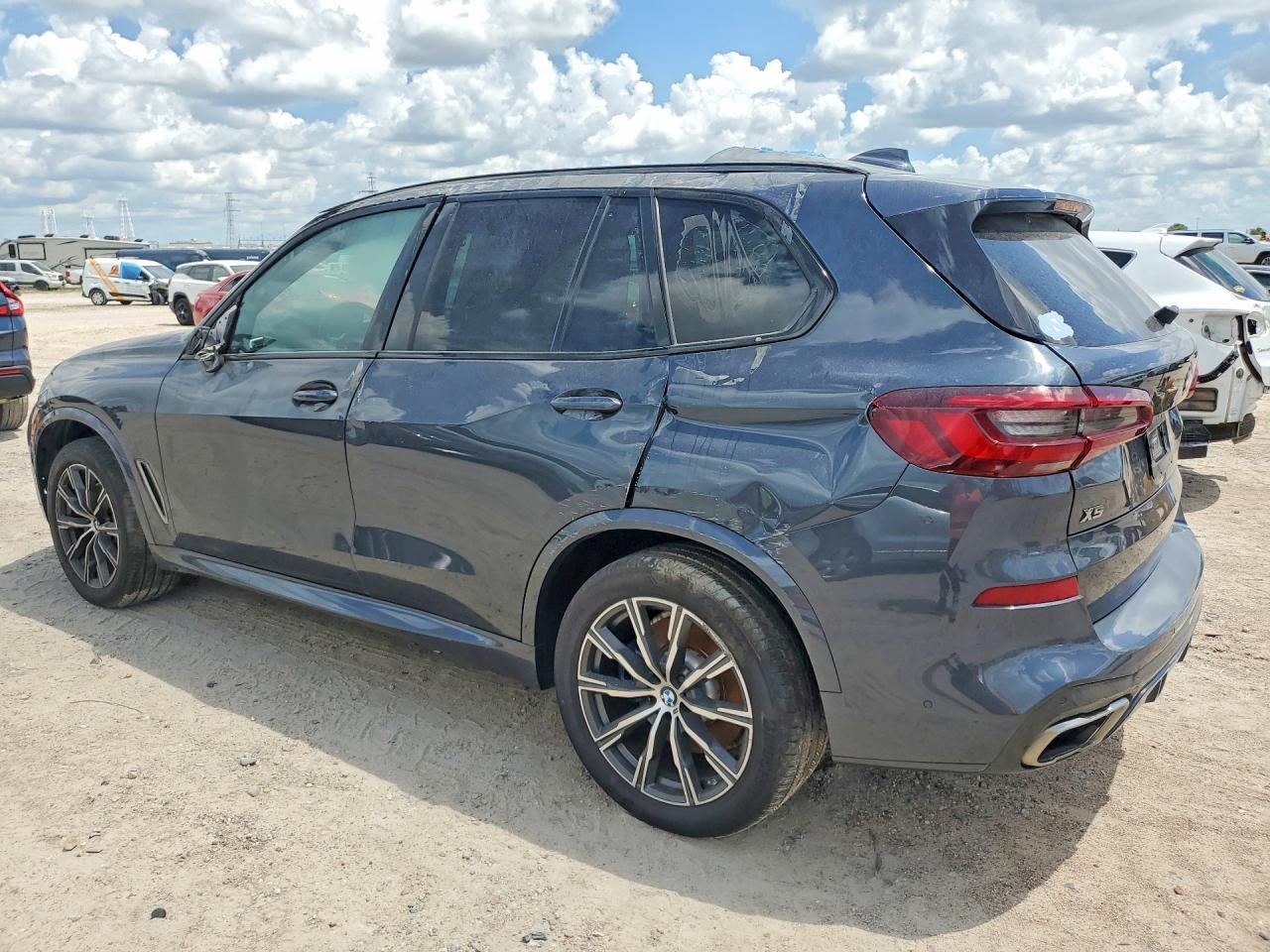 2022 BMW X5 M50I - Image 2