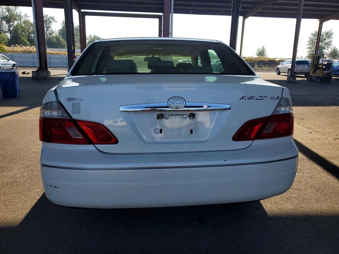 2004 Toyota Avalon Xls - Image 6
