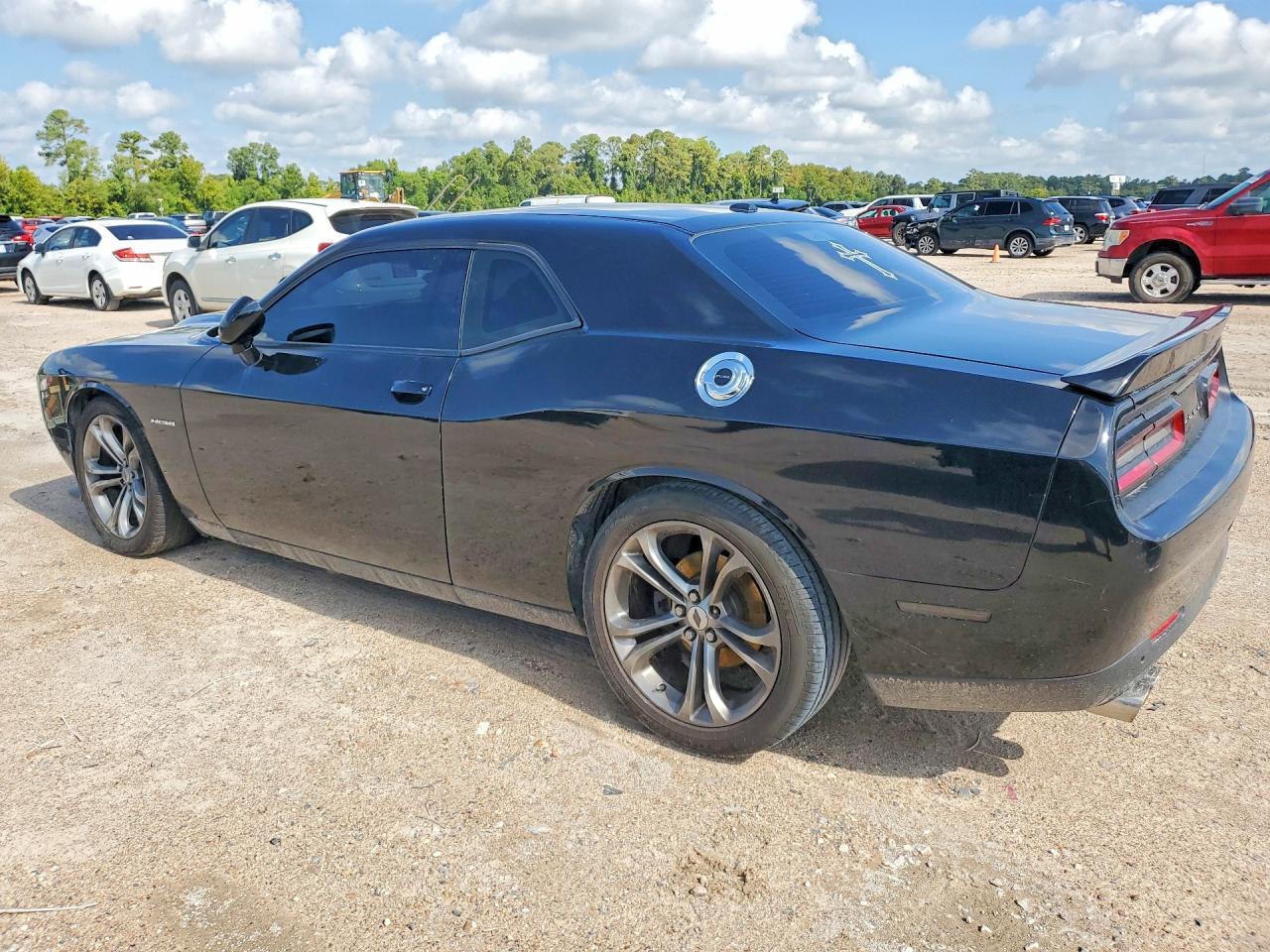 2021 Dodge Challenger R/T - Фото 2