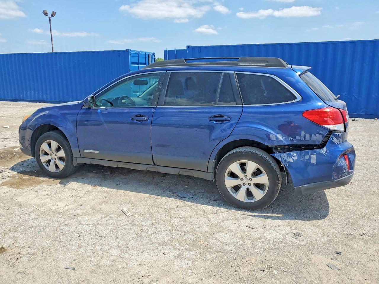 2011 Subaru Outback 3.6R Limited - Фото 2
