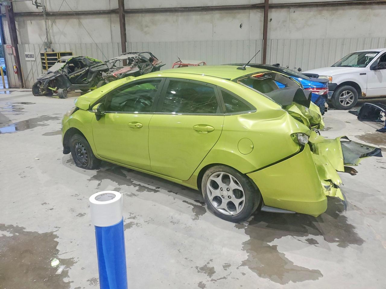 2011 Ford Fiesta Sel - Фото 2
