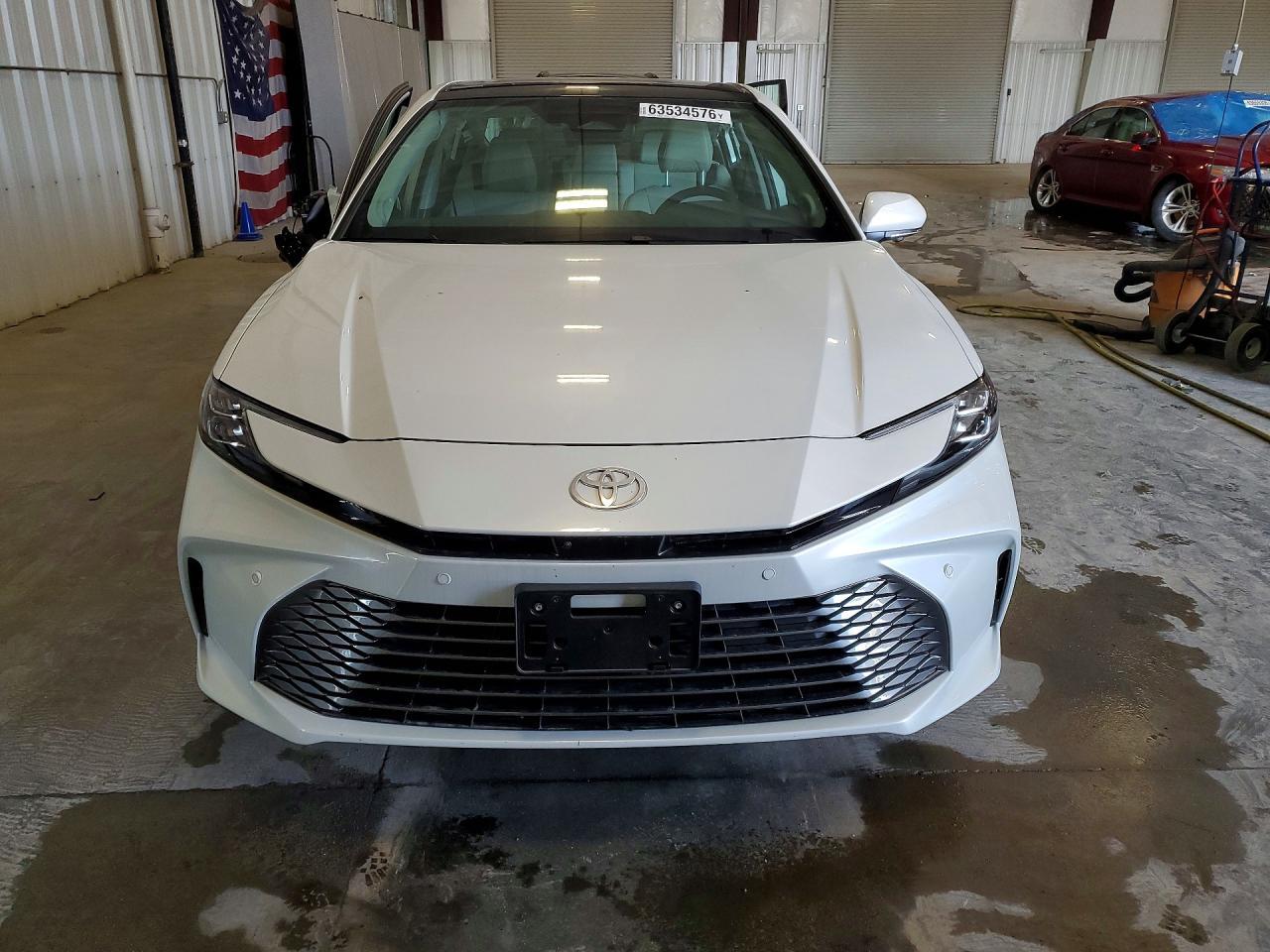2026 Toyota Camry Xle - Фото 5