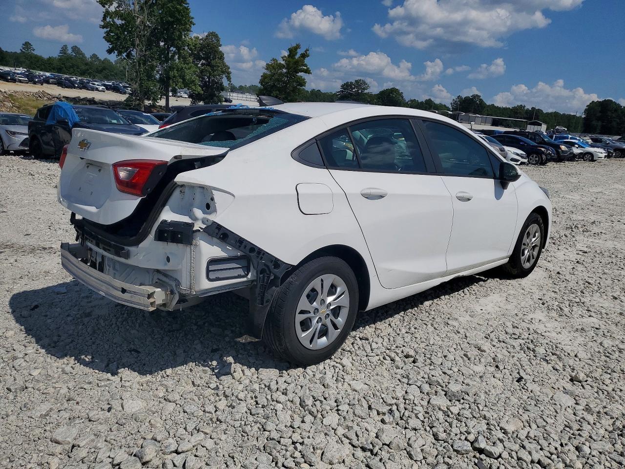 2019 Chevrolet Cruze Ls - Image 3