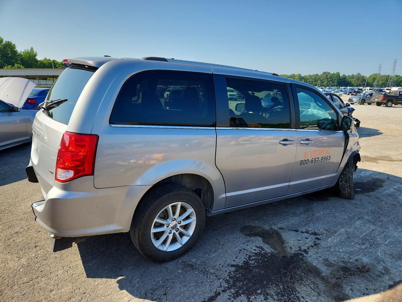 2016 Dodge Grand Caravan Sxt - Фото 3