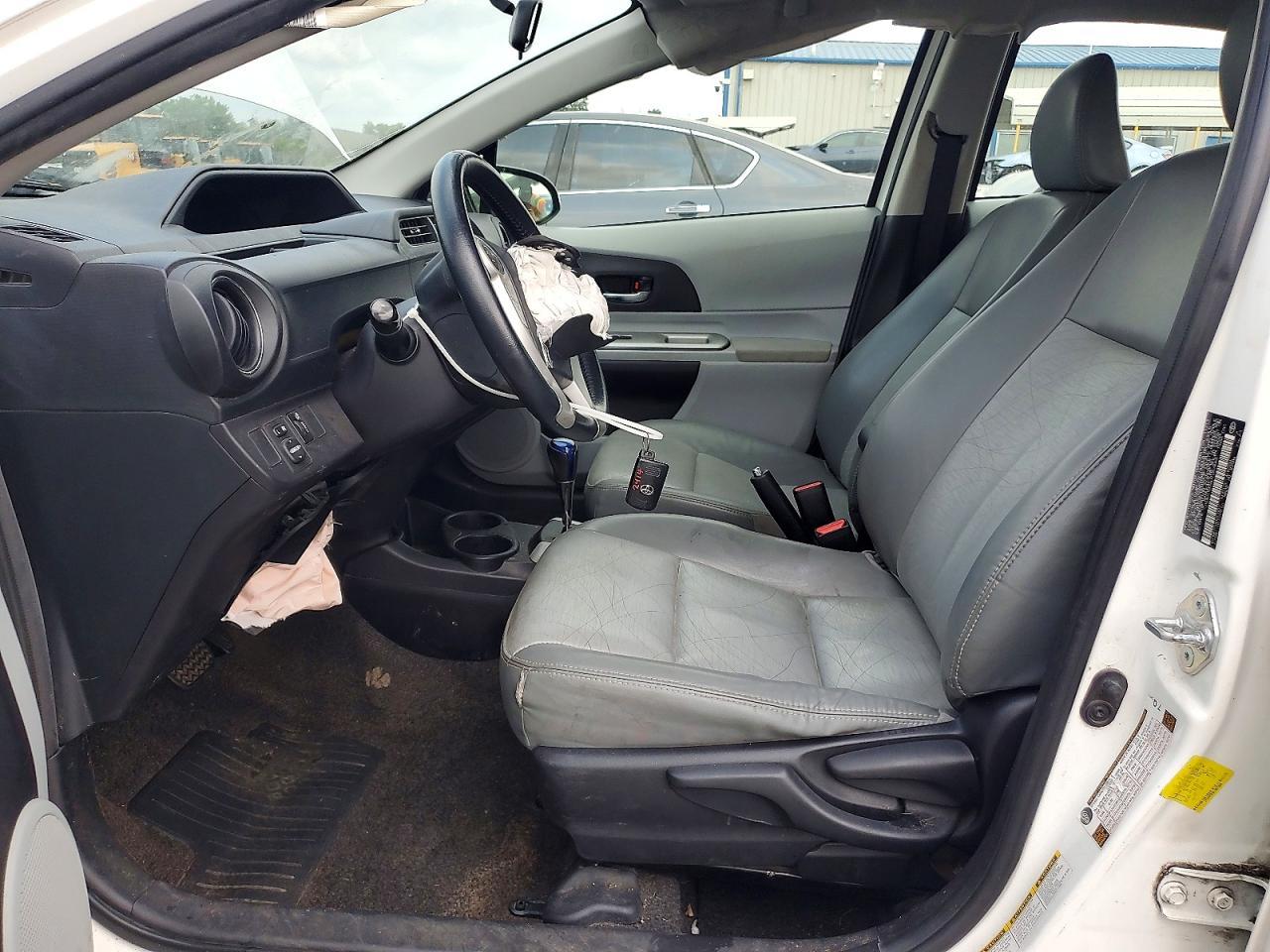2013 Toyota Prius C Four - Фото 7
