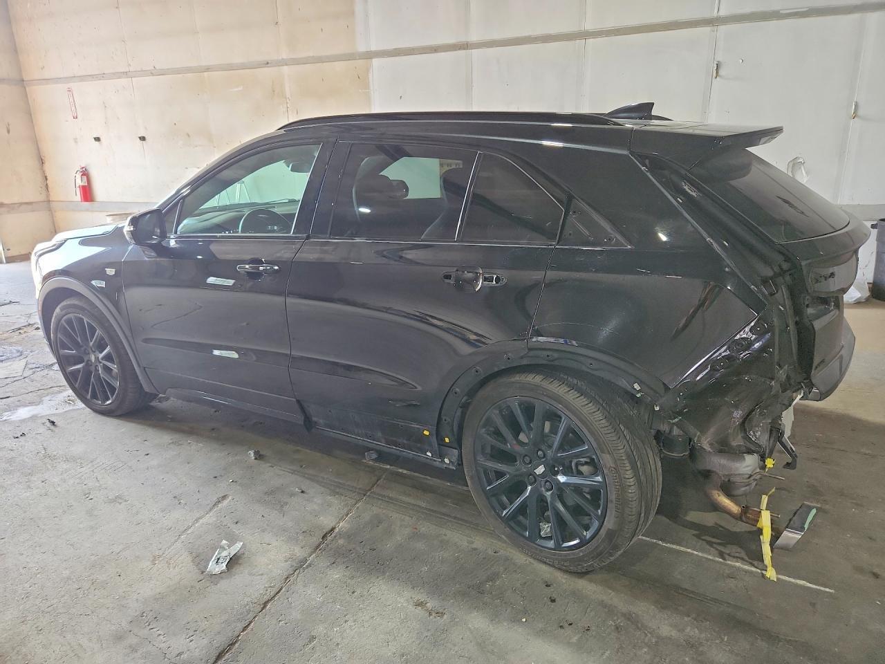 2023 Cadillac Xt4 Sport - Image 2
