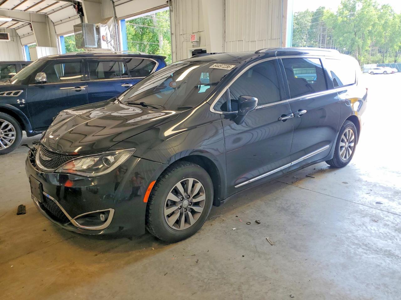 2020 Chrysler Pacifica Touring L Plus