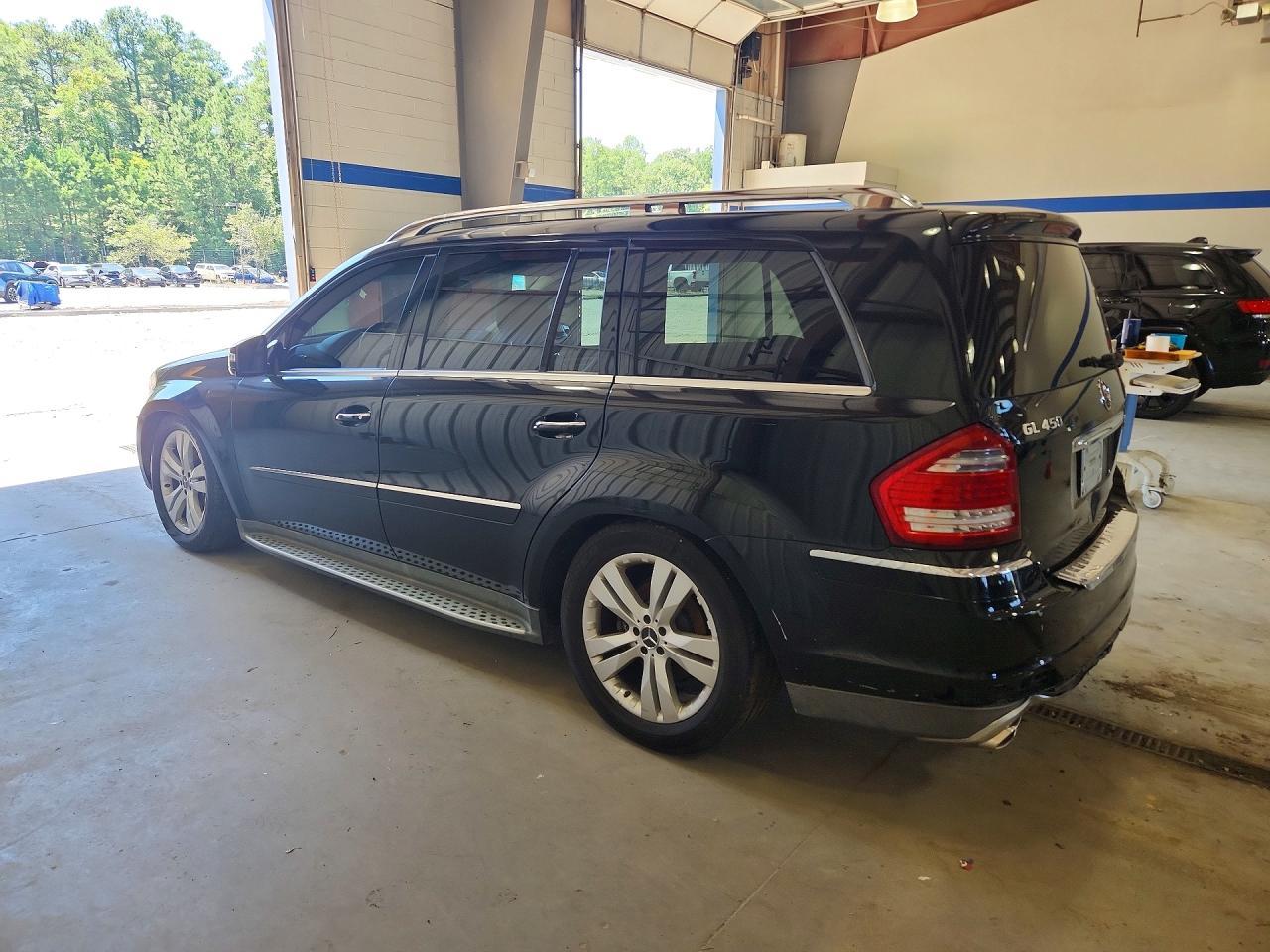 2012 Mercedes-Benz Gl 450 4Matic - Image 2
