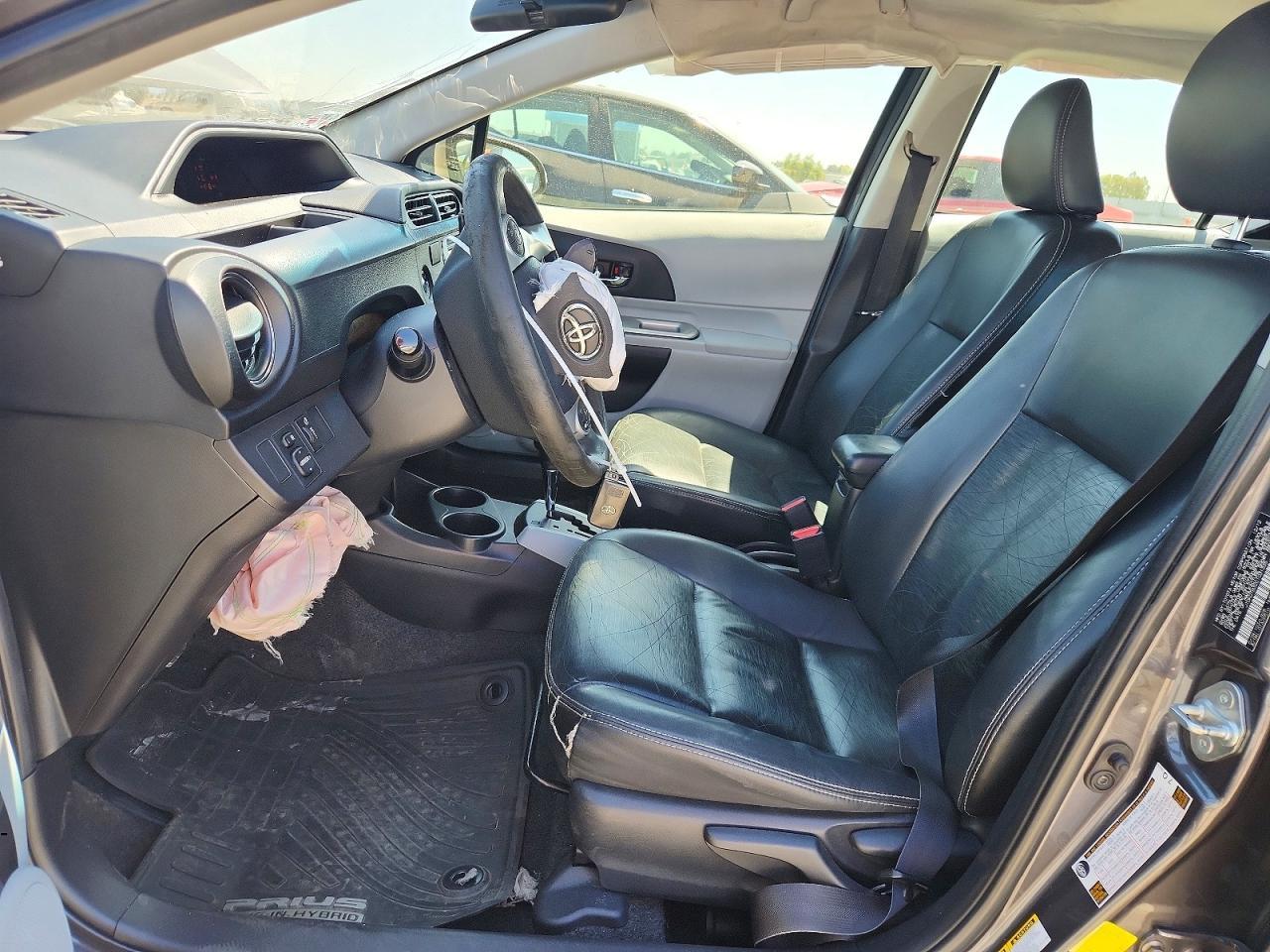 2012 Toyota Prius C Four - Image 7