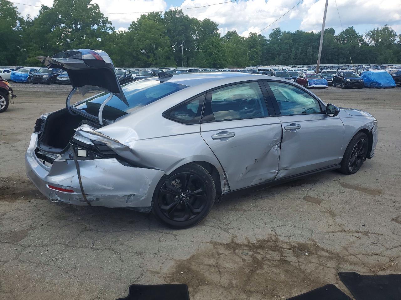 2025 Honda Accord Se - Image 3